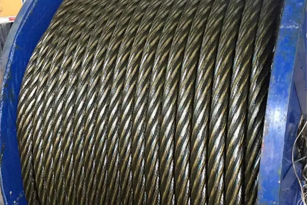 HEAVY OIL WIRE ROPE